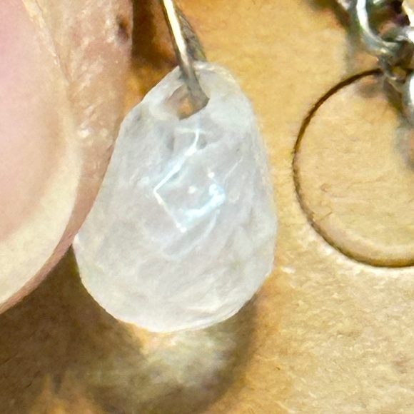 Silver Tone Double Feather Pendant w/Beads, Clear Quartz, Fluorite & Glass EUC - Picture 13 of 15